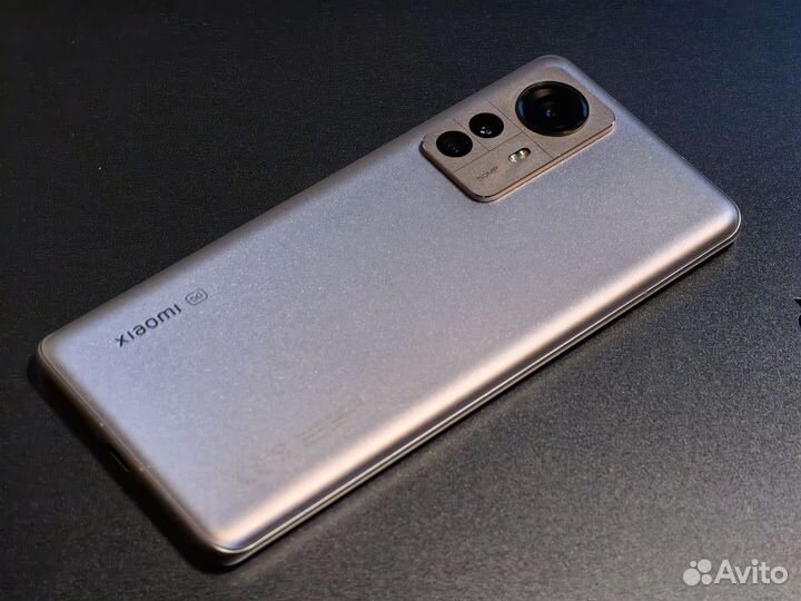Xiaomi 12 Pro, 12/256 ГБ