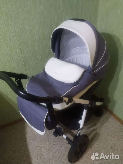 Прогулочная коляска 2 в 1