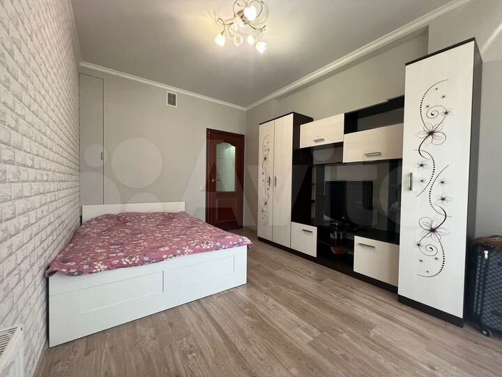 2-к. квартира, 45 м², 4/17 эт.