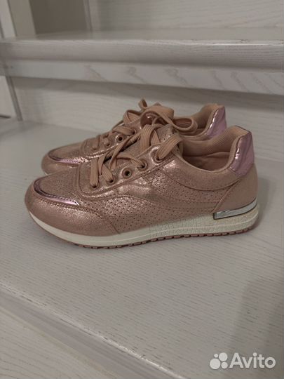 Кроссовки 36 размер