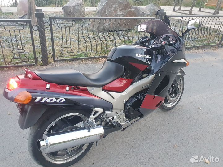 Kawasaki zzr 1100