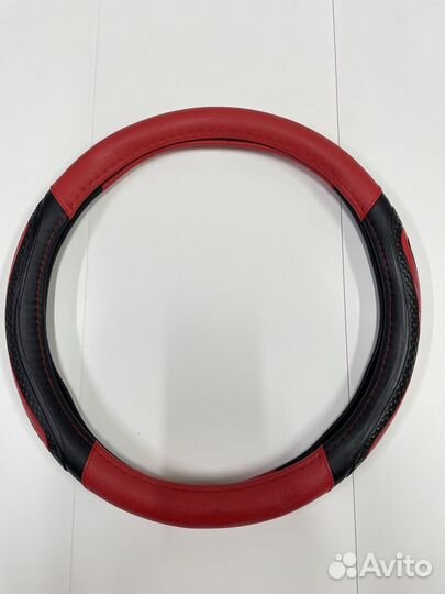Оплетка чехол на руль автомобиля размер М красная