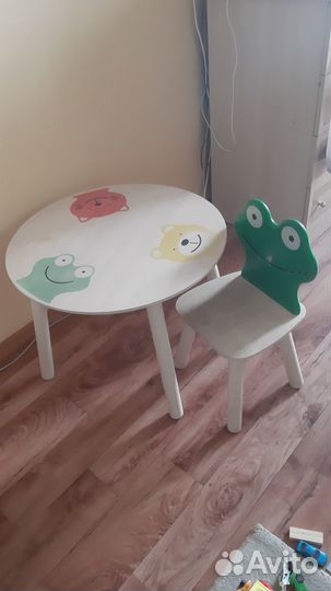 Детский стол и стул комплектом(дерево)