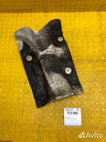 Тепловой экран Renault Arkana H4ME441 2021