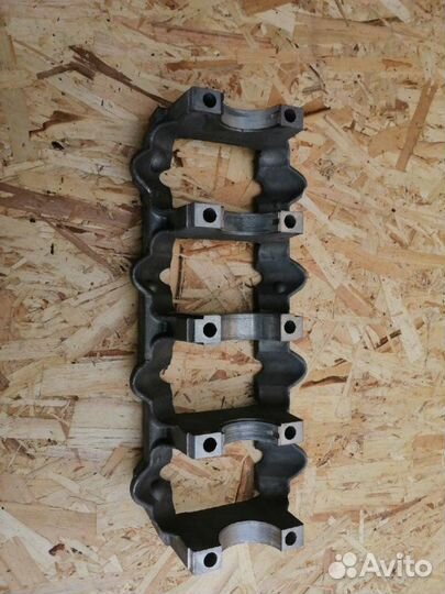 Крышка коленвала Ford Fiesta fxja 2006