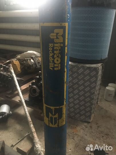 Пневмоударник для бурения обратной циркуляцией