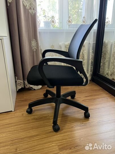 Компьютерное кресло