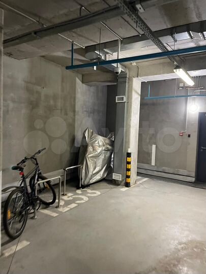 Машиноместо, 10 м²