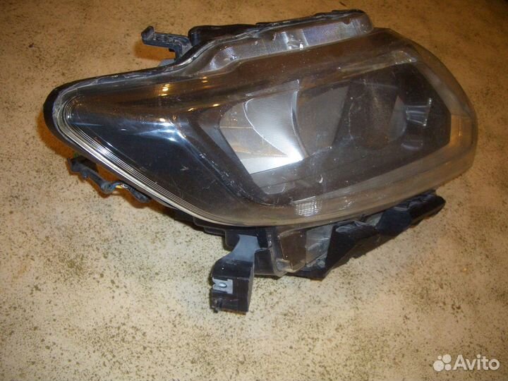 Фара правая Ниссан Х-Трейл Т32 с14-17г