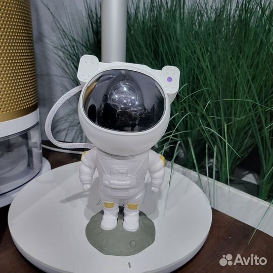 Ночник звездное небо проектор космонавт