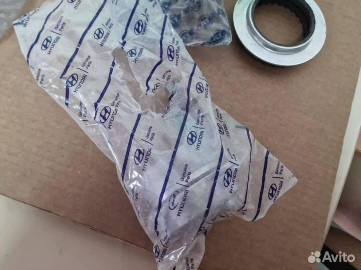 Натяжитель ремня грм