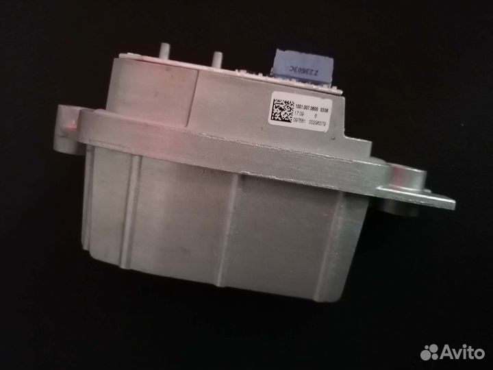 Блок фары Audi Q3 1001.007.0600 8U0941475E