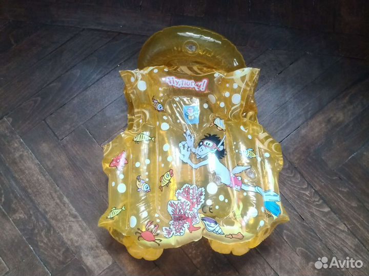 Надувная лодка, матрас, жилет