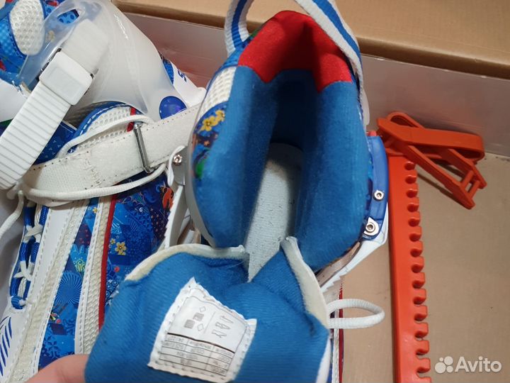 Детские раздвижные ледовые коньки 34-38