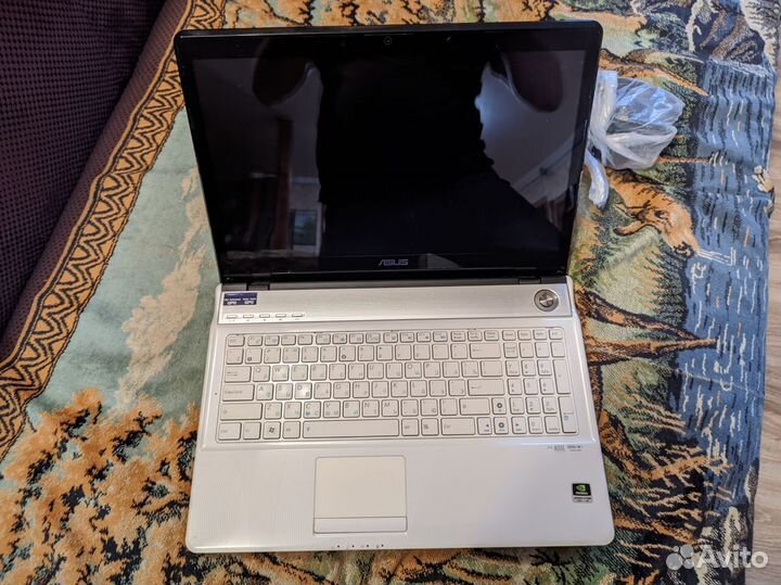 Ноутбук asus 16