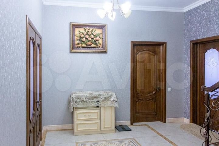 Дом 192 м² на участке 4 сот.