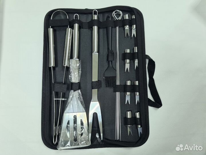 Набор для гриля барбекю в кейсе 16 предметов новый