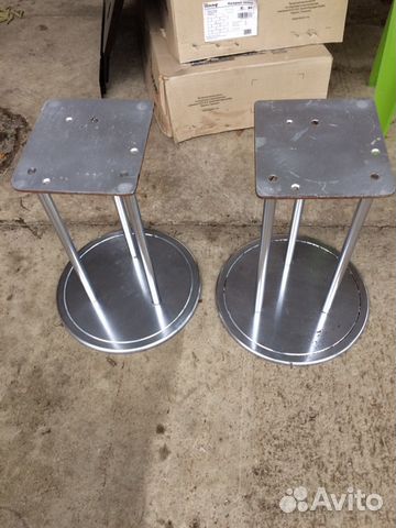 Акустические стойки (подставки под колонки)