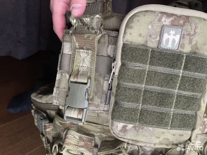 Бронежилет с подсумками