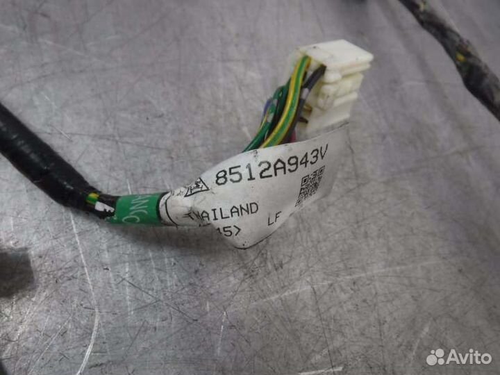 Проводка двери задняя правая Mitsubishi Pajero