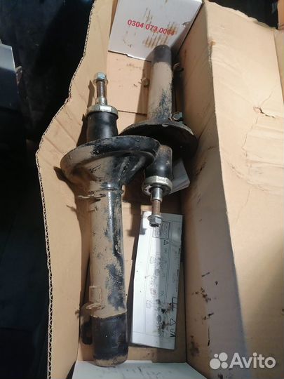 Передние стойки skoda