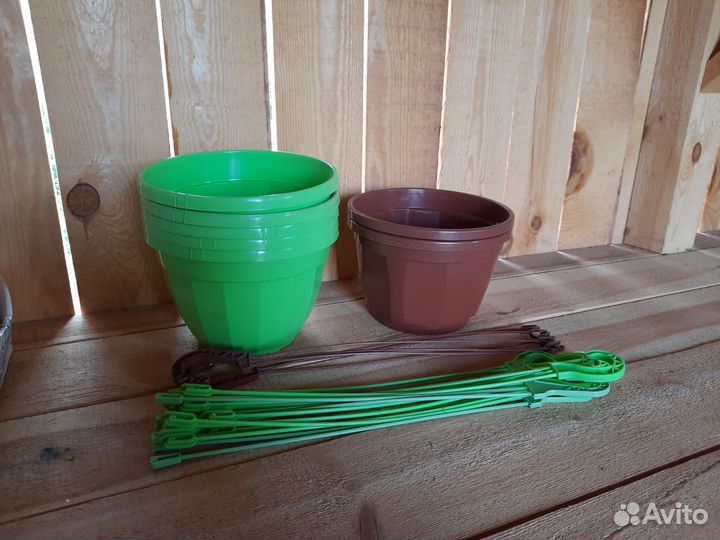 Кашпо для цветов подвесное