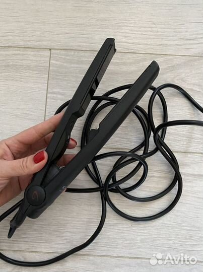 Утюжок-выпрямитель для волос Ga.ma