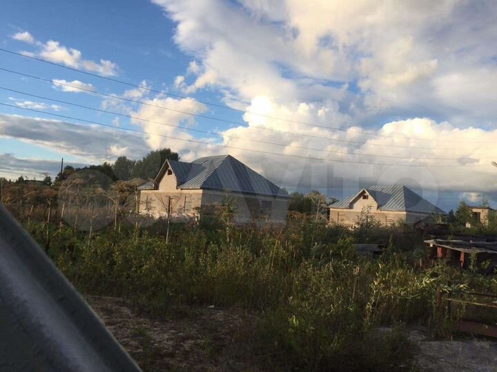 Здание, 2100 м²