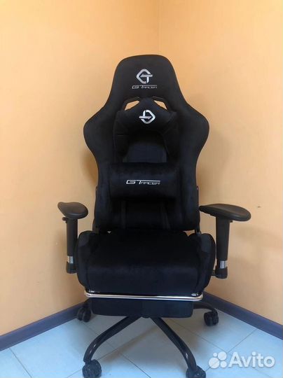 Компьютерное игровое кресло геймерское с массажем