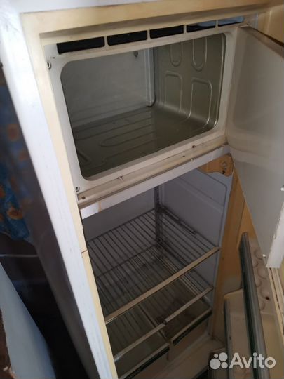 Холодильник Чинар