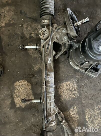 P Насос гур peugeot 308