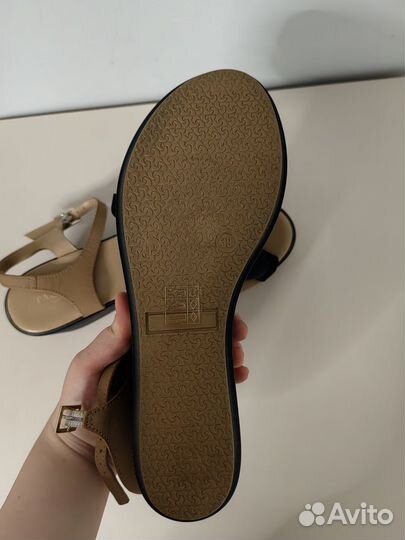 Босоножки Carlo Pazolini