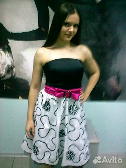 Изящное платье