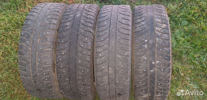 Bridgestone Ice Cruiser 7000 185/70 R14