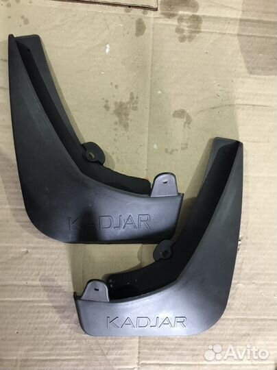 Продам брызговики задние на Рено Каджар