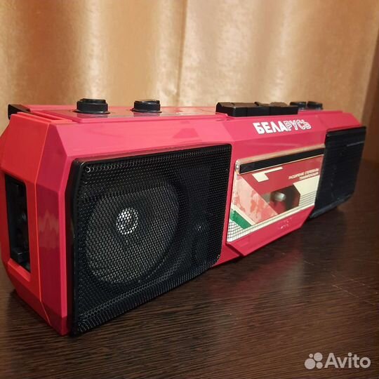 Кассетный стерео магнитофон 