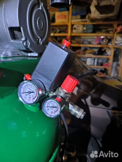 Компрессор воздушный 300 литров производство США