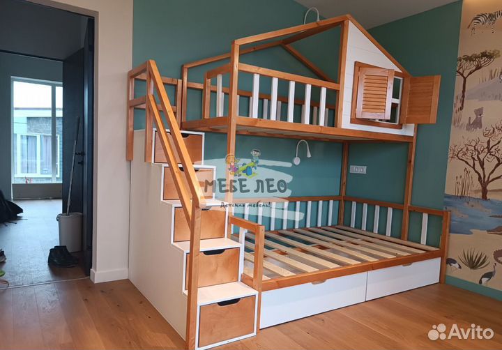 Двухъярусная кровать