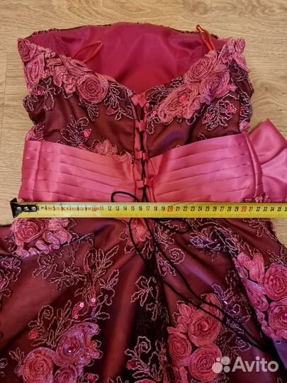 Платье праздничное