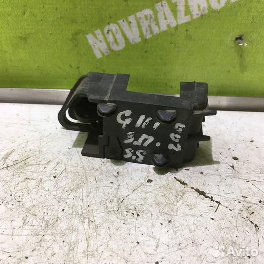 Ручка двери внутренняя правая Фольксваген Гольф