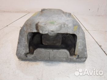 Опора двигателя Шкода