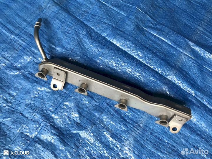 Топливная рейка на toyota ractis NSP120 1nrfe