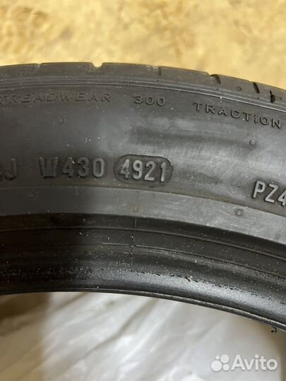 Pirelli P Zero PZ4 245/45 R18