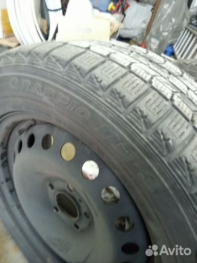 Dunlop Graspic DS3 215/55 R16 91