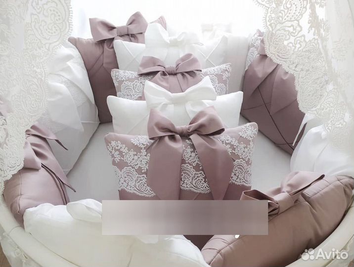 Комплект в кроватку: бортики, балдахин, одеяло