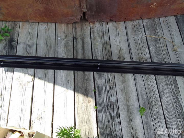 Порог левый. Тойота Ленд Крузер 200 Новый