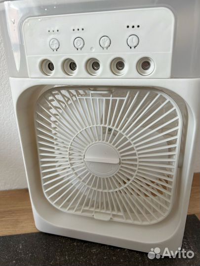 Вентилятор настольный с увлажнителем мини