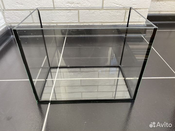 Аквариум 10 литров, сачок и наполнение