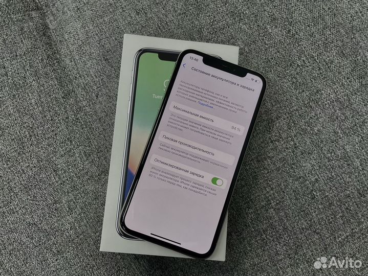 iPhone X, 64 ГБ
