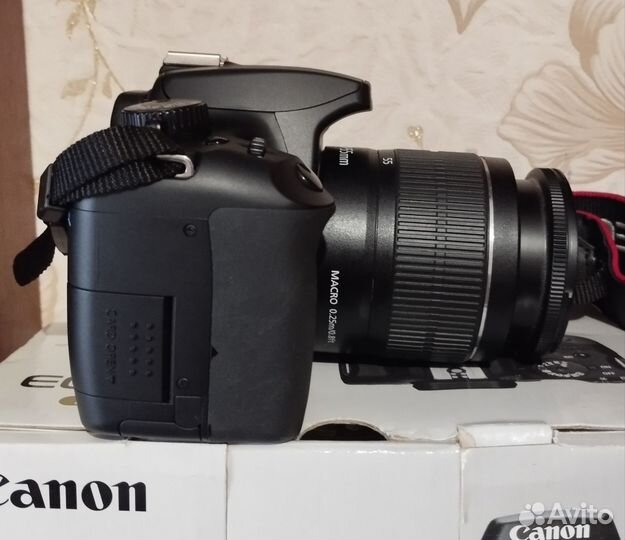 Зеркальный фотоаппарат canon 1000d